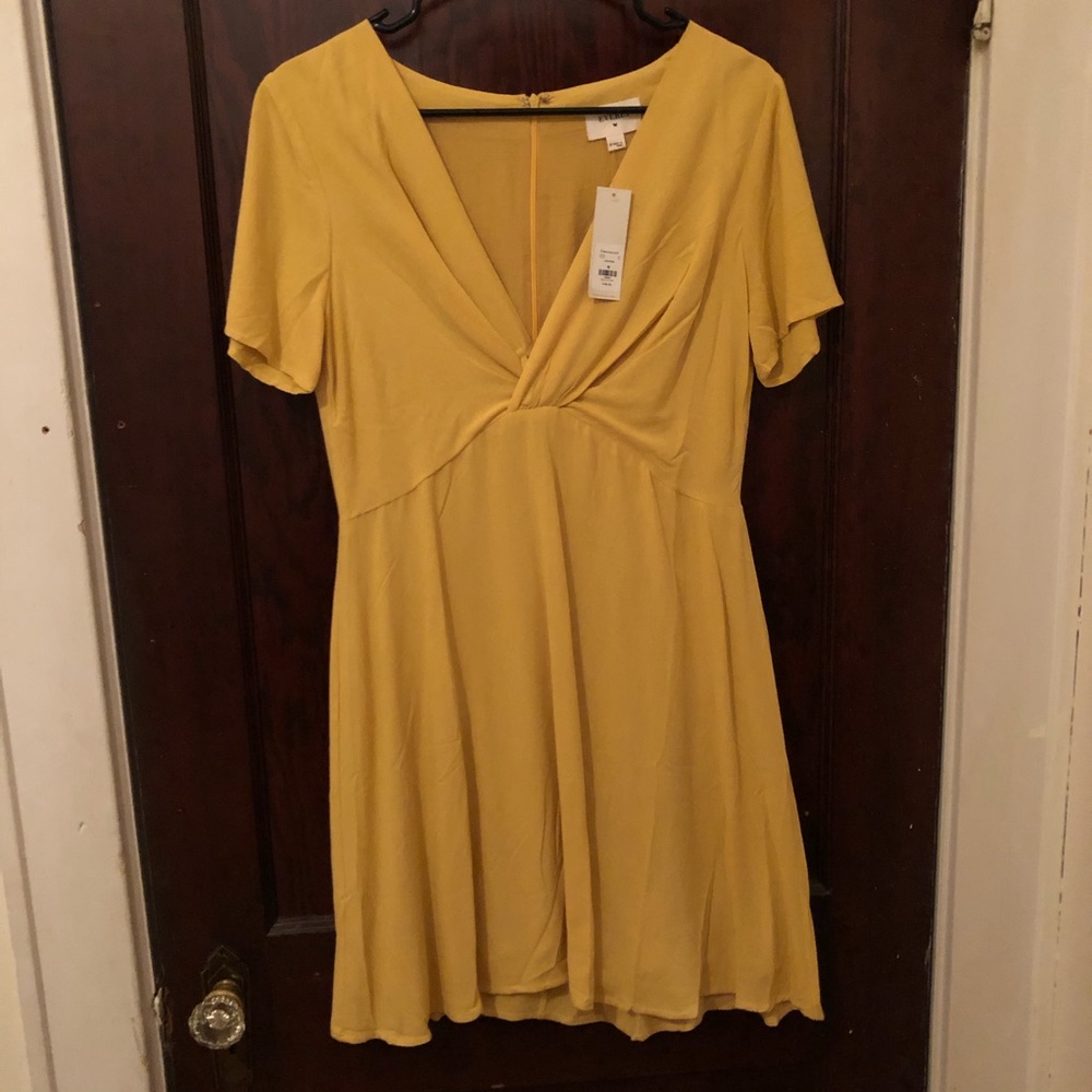 NWT Mustard Twist Front Tea Length Dress